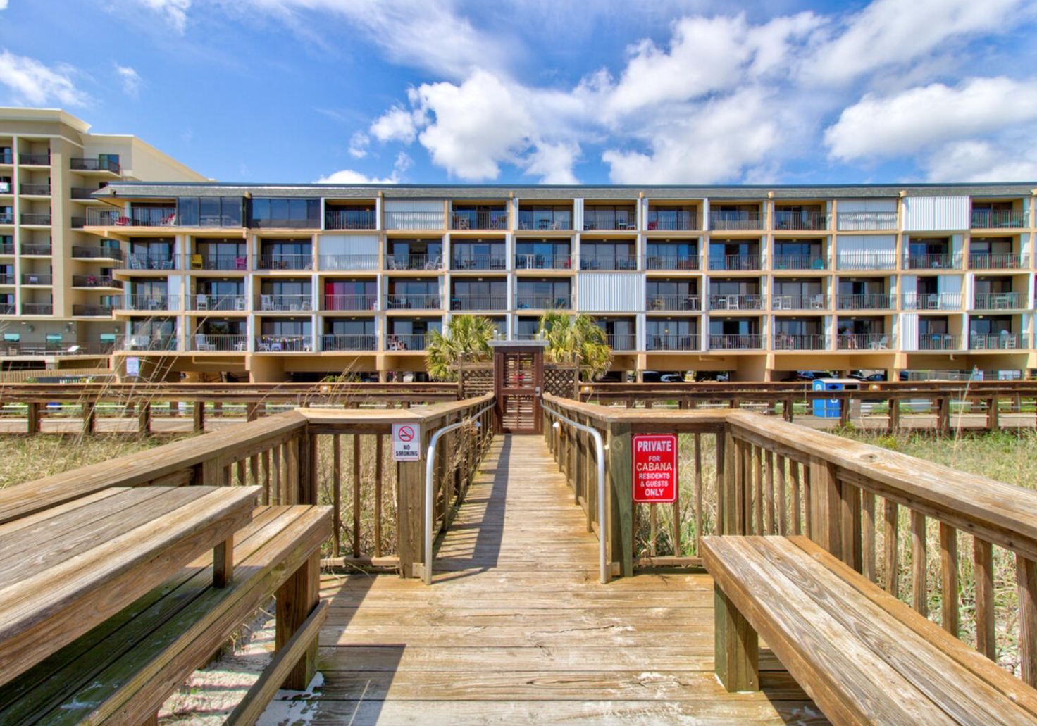 Resort Cabana Suites